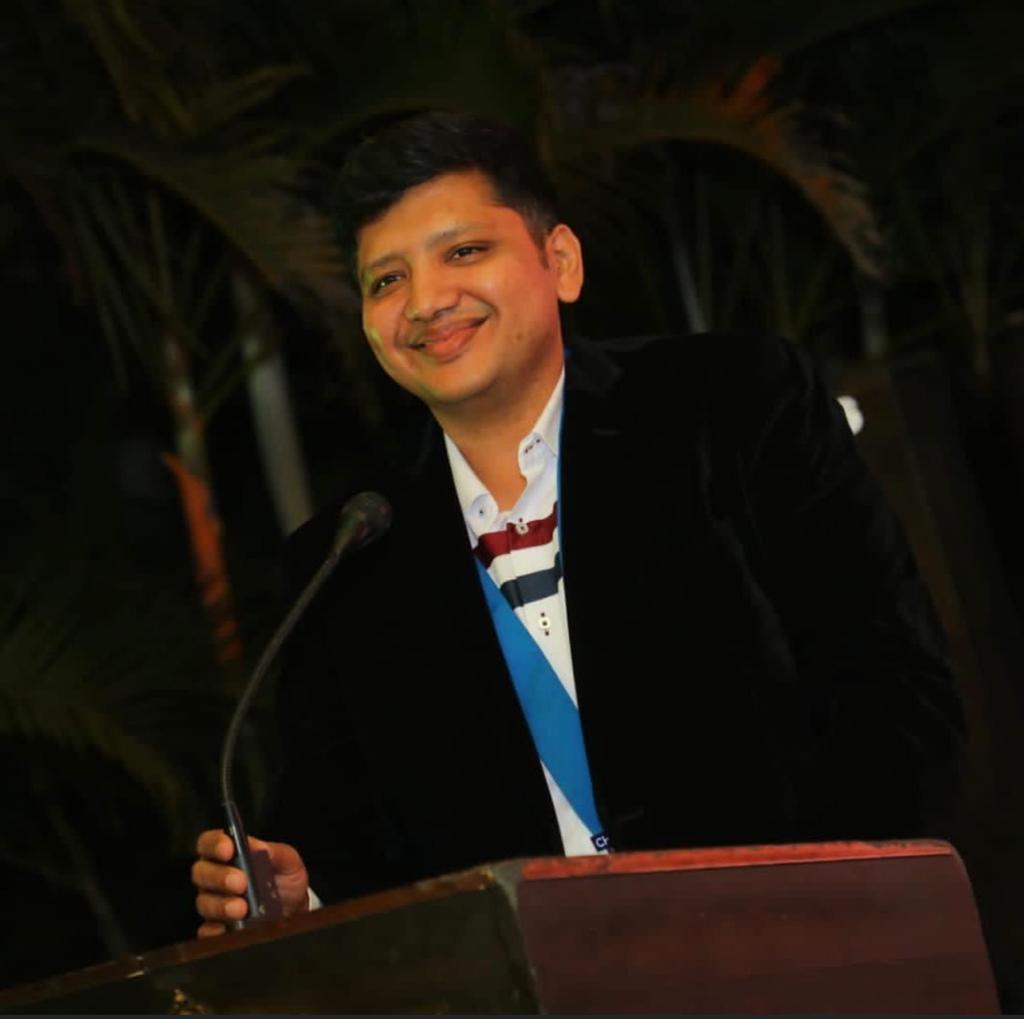 Dr. SHREYAS BANSAL