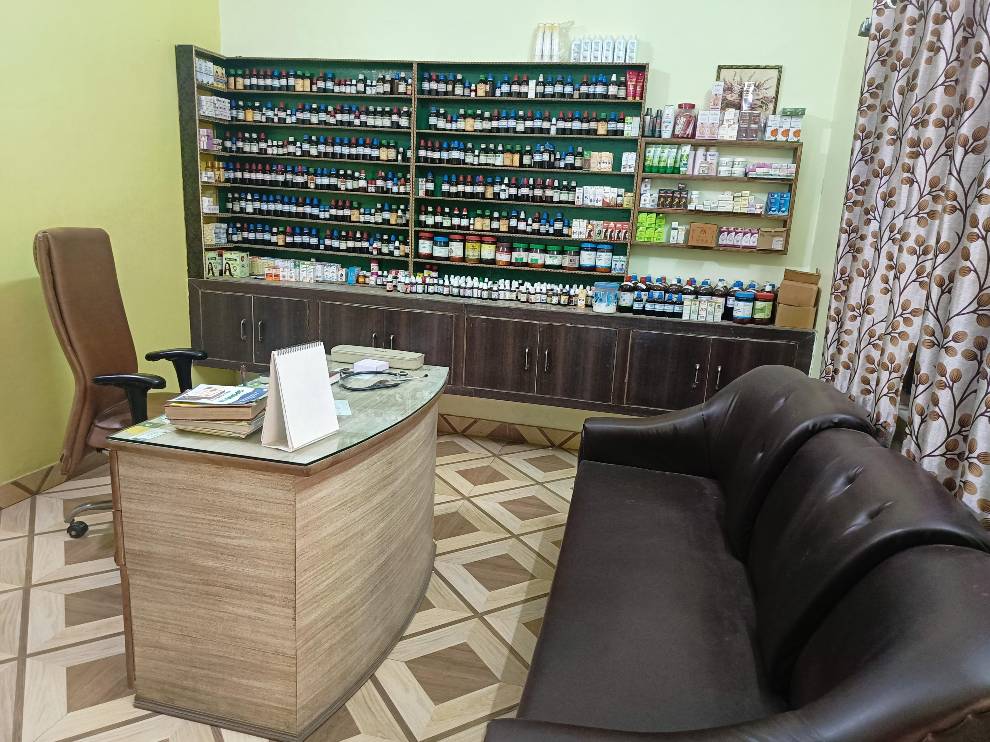 Interior view photo of Devrishi health Care center - Photo 2 at Bichola Kundarki 244411